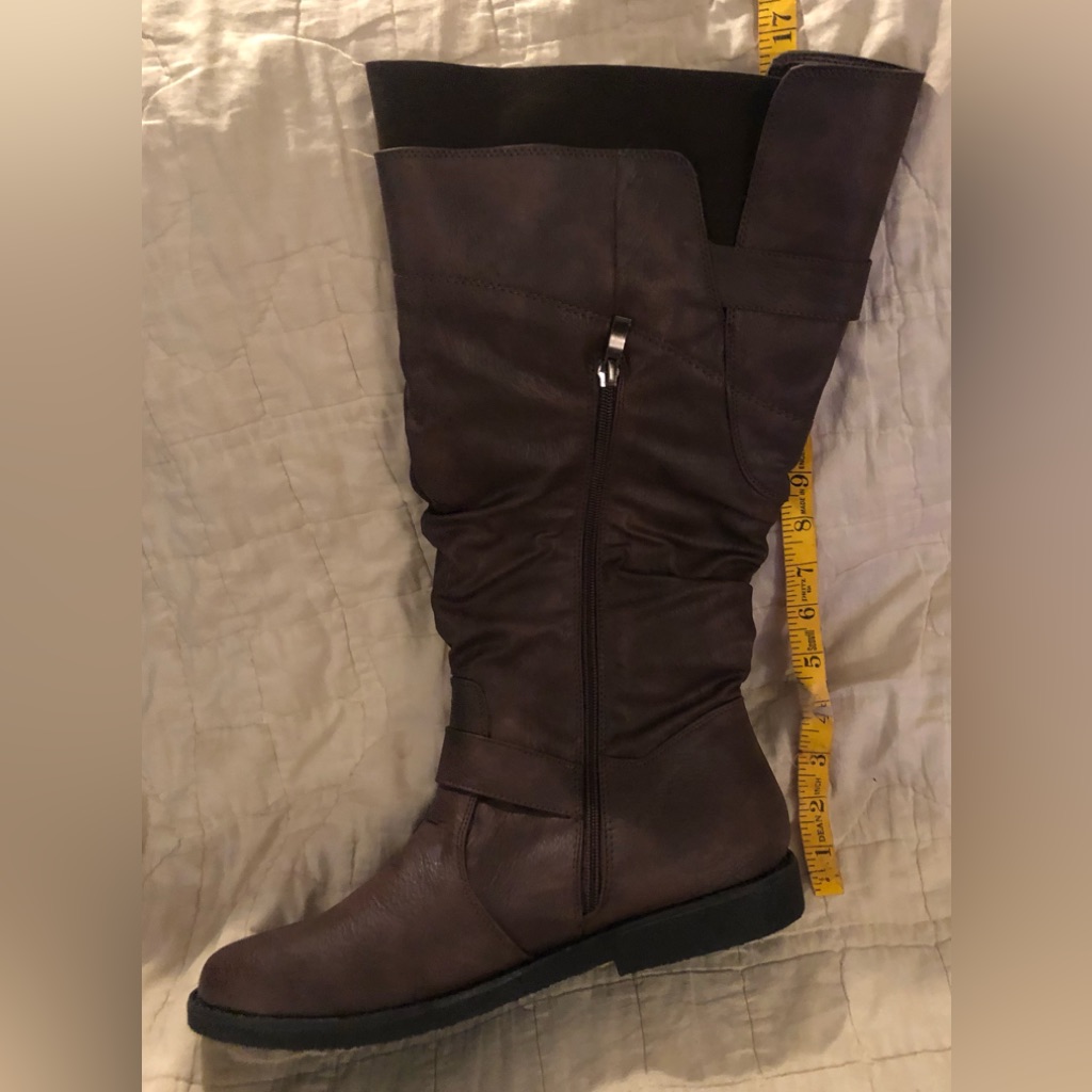 Brand New Size 11m Knee-Hi Brown Beacon Boots